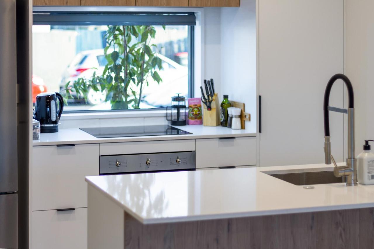 City Lights Retreat With Carpark 2 Bed 2 Bath Christchurch Exterior foto